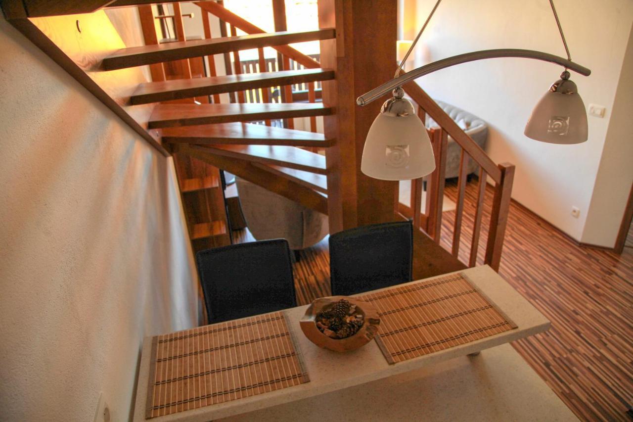 Apartment Aston